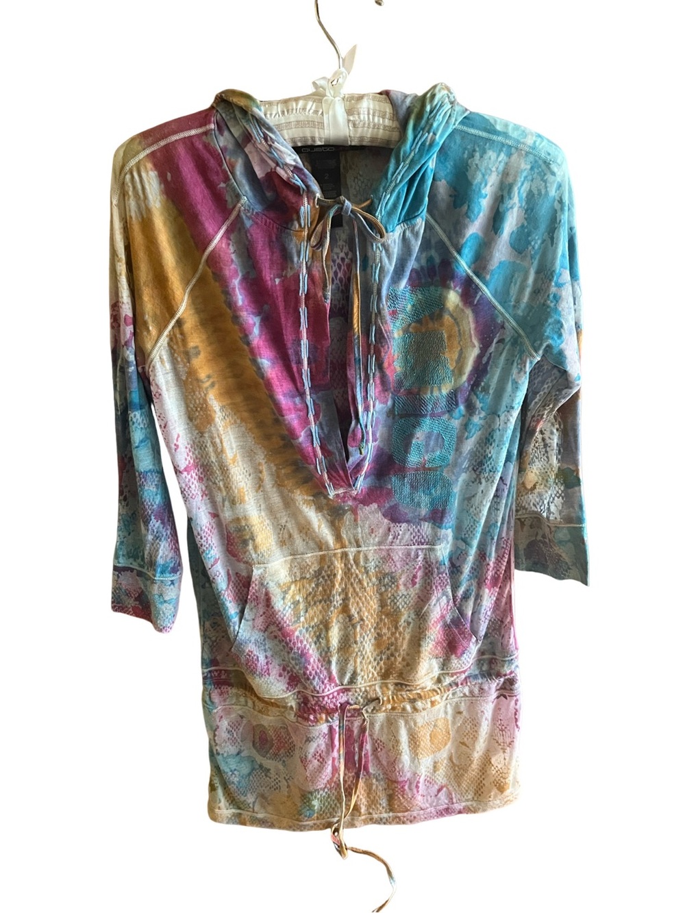 Light Beach Top with hoodie